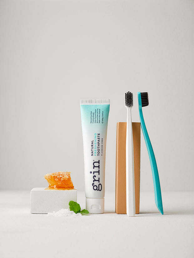 Freshening Toothpaste & 100% Recycled Toothbrush Set