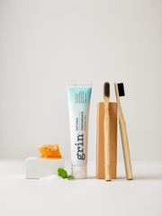 Freshening Toothpaste & Bamboo Toothbrush Set