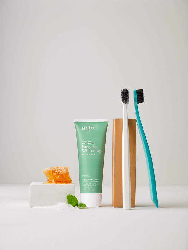 Enzyme Whitening+ & Recycled Plastic Toothbrush Set